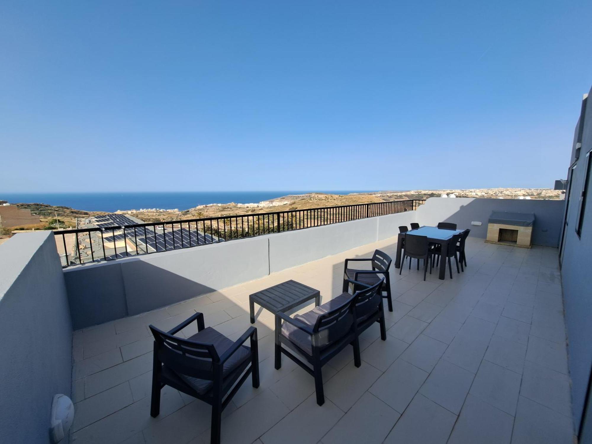 Sea View Penthouse Διαμέρισμα Zebbug  Εξωτερικό φωτογραφία